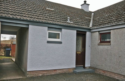 Melrose Cottage | 1 bedroom accommodation in Bowden, Newton St Boswells