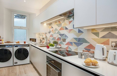 Torquay City Centre Cottage | 1 bedroom accommodation in Torquay