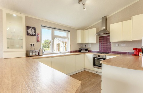 Wisbech House | 1 bedroom accommodation in Three Holes, Nr Downham Market