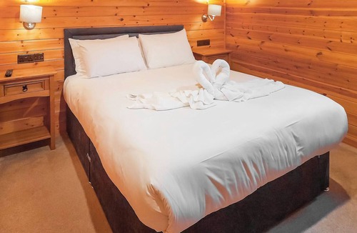 Ely Ski Chalet | 1 bedroom accommodation in Ely