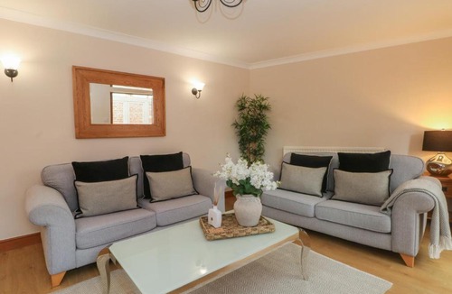 Rossett House | 1 The Stables