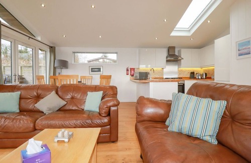 Dobwalls Cabin | 10 Faraway Fields, Dobwalls