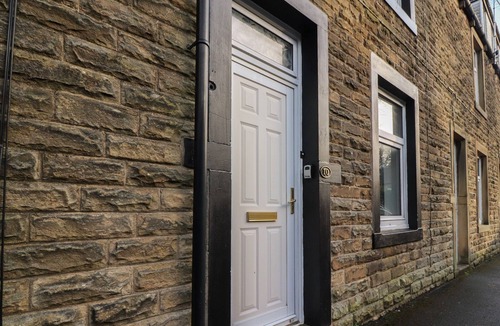 Skipton Cottage | 10 Haw Grove
