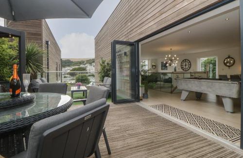 Challaborough House | 12 Beachdown