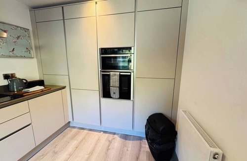Barnt Green House | #13 Elegant Solihull Townhouse Sleeps 10 NEC/BHX