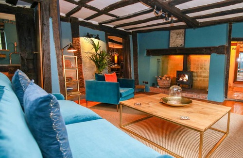 City Centre Cottage | 130 m² Cottage ∙ 3 bedrooms ∙ 6 guests