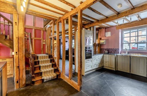 Llansantffraid-ym-Mechain Cottage | 14 Bed in Llansanffraid (oc-b30382)
