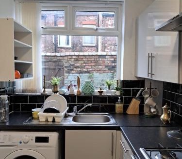 Anfield Apartment | 16 Skipton Road