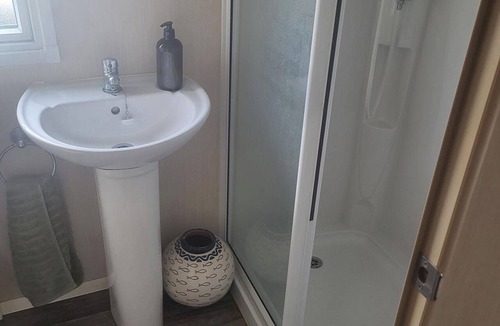 Hopton Cottage | 164 Broadland Sands Holiday Park