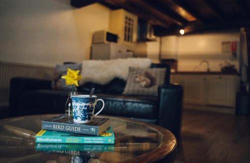 Beddgelert Apartment | 17th-Century Converted Barn at Perthi