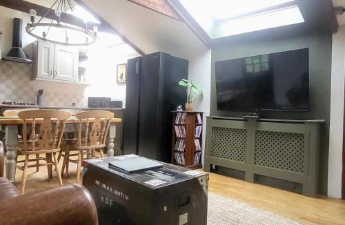 Redruth House | 2 bed barn on smallholding
