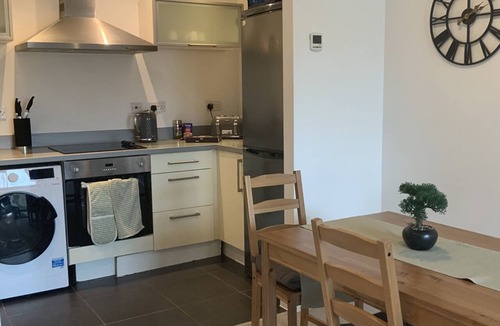 Baltic Triangle Apartment | 2 Bed by Albert Dock | Walk to Centre