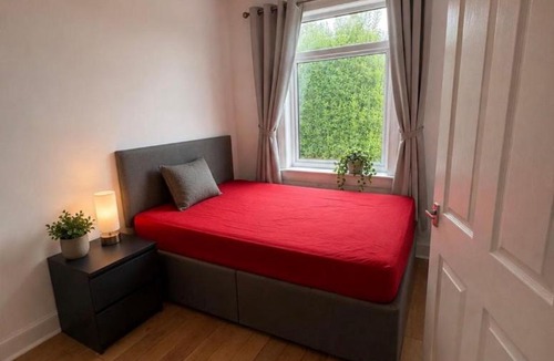 Longcroft Apartment | 2 bed corstorphine