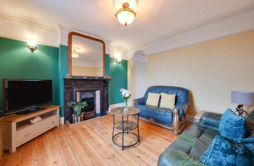 Beccles House | 2 Bed in Aldeby oc-2wca