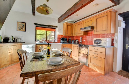 Bacton Cottage | 2 Bed in Bacton (oc-709)