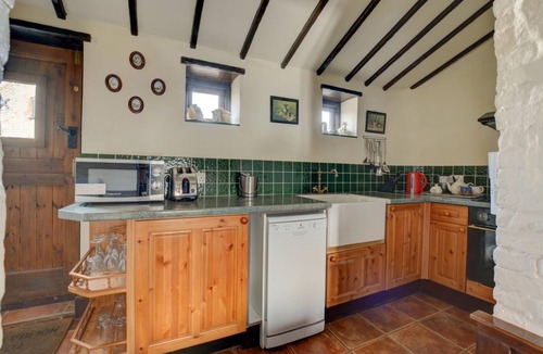 Bacton Cottage | 2 Bed in Bacton (oc-712)