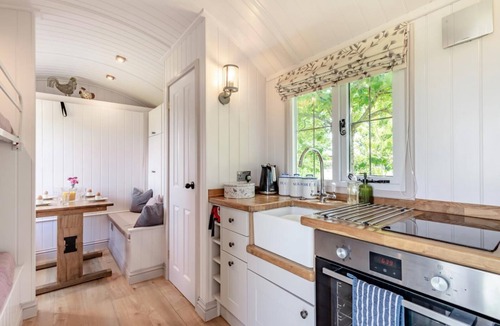 Beccles Cottage | 2 Bed in Barsham (oc-s32505)