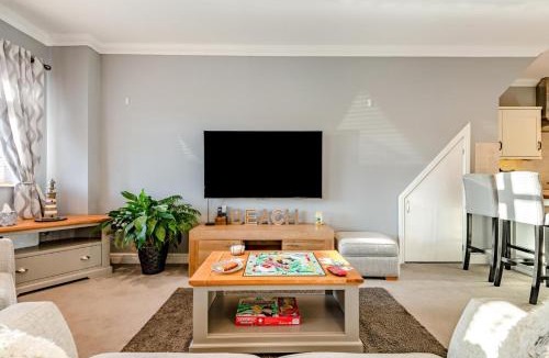 Barton-on-Sea Apartment | 2 Bed in Barton On Sea oc-c34500