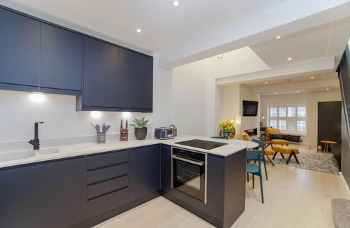 Bath Cottage | 2 Bed in Bath (oc-bhr8)