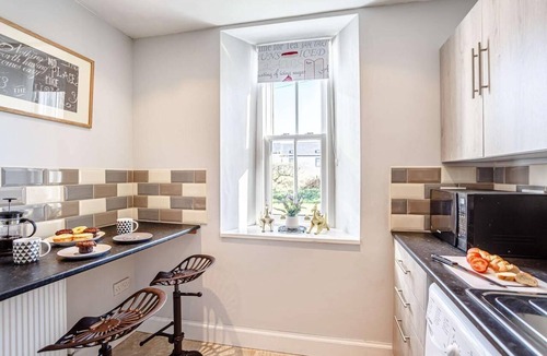 Berwick-upon-Tweed Cottage | 2 Bed in Berwick-upon-tweed (oc-81273)
