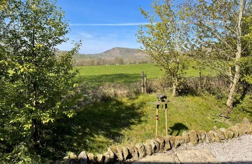 Peak District National Park Cottage | 2 Bed in Castleton (oc-h36308)
