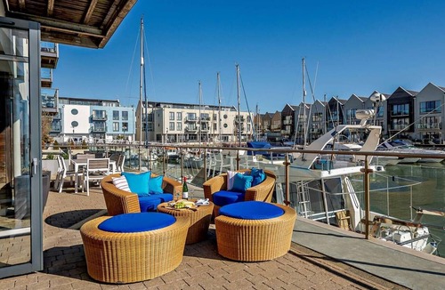 Brightlingsea Apartment | 2 Bed in Colchester (oc-harsi)