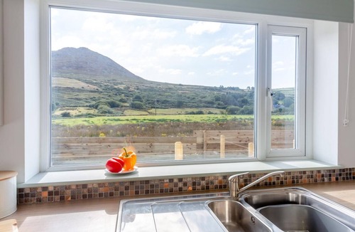Garn Fadryn Cottage | 2 Bed in Dinas (oc-d32708)