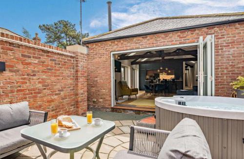 Lund House | 2 Bed in Driffield oc-88238