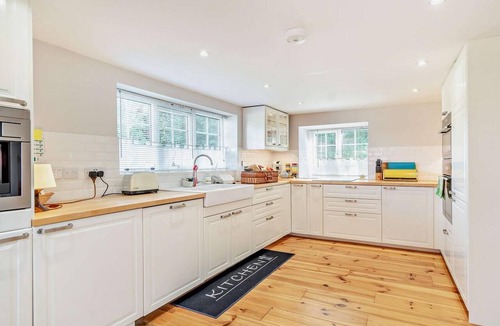 Langtoft Cottage | 2 Bed in Driffield (oc-93140)