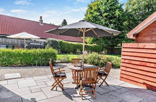 Langtoft Cottage | 2 Bed in Driffield (oc-93140)