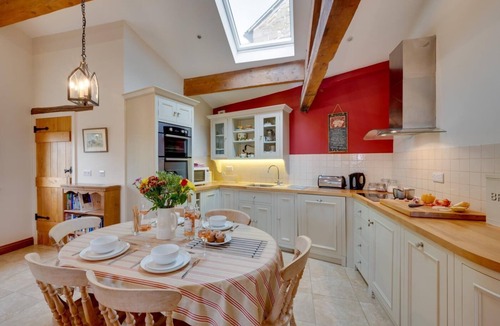 Higher Walton Cottage | 2 Bed in Dutton (oc-la371)