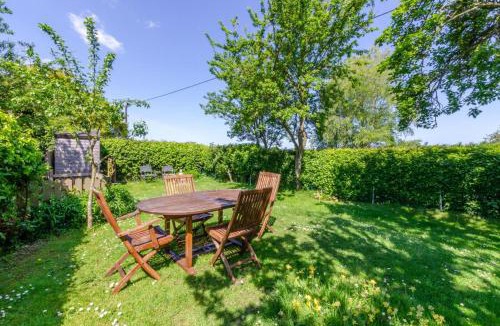 Field Dalling House | 2 Bed in Field Dalling oc-1988