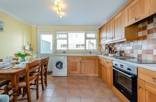 Stackpole Cottage | 2 Bed in Freshwater East (oc-l45961)