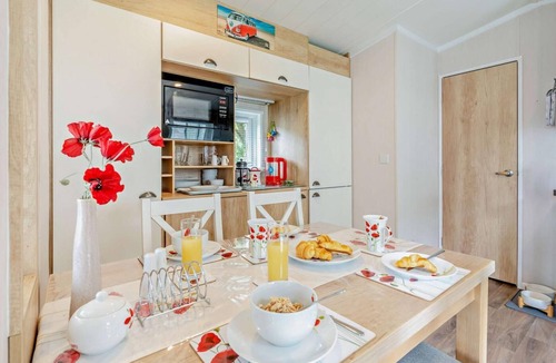 Felinfach Ski Chalet | 2 Bed in Gilfachrheda (oc-o29754)