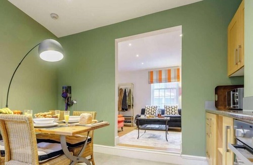 Harrogate City Centre Cottage | 2 Bed in Harrogate (oc-hh029)