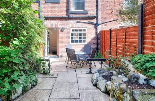 Harrogate City Centre Cottage | 2 Bed in Harrogate (oc-hh029)