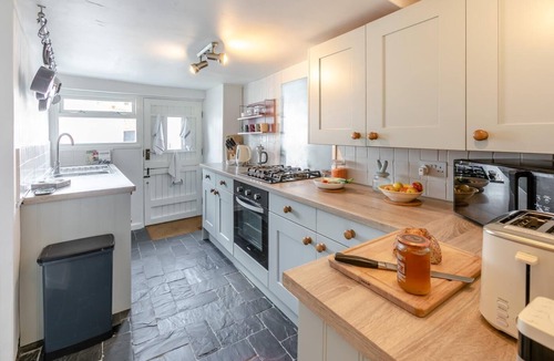 Hele Cottage | 2 Bed in Ilfracombe (oc-f31994)