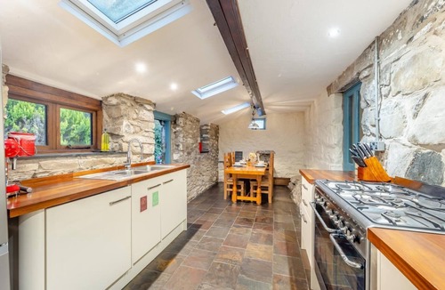 Dolgellau Cottage | 2 Bed in Islawrdref (oc-c30140)