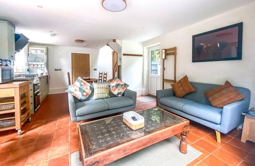 Hethel House | 2 Bed in Ketteringham (oc-p27381)