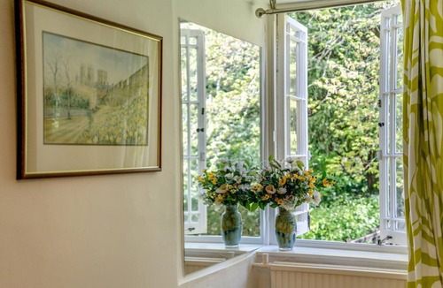 Woodfalls Cottage | 2 Bed in Landford (oc-l31877)