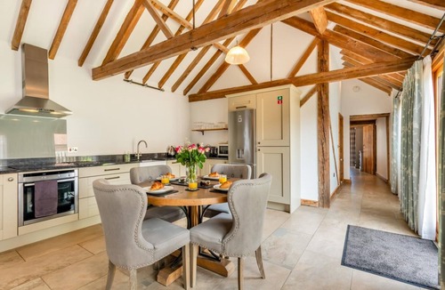 Bodham Cottage | 2 Bed in Lower Bodham (oc-t29589)