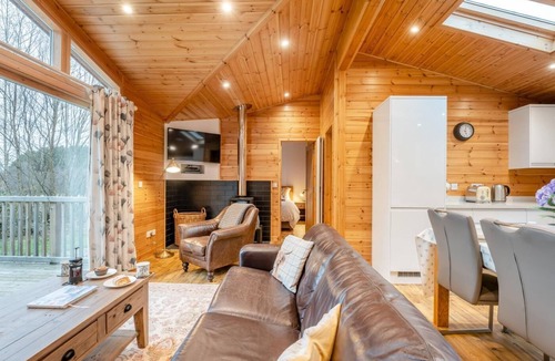 Perth Ski Chalet | 2 Bed in Luncarty (oc-m30405)
