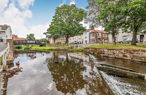 Stokesley House | 2 Bed in Middlesbrough oc-92731