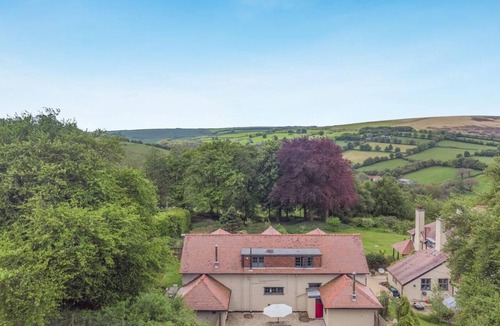 Withypool Cottage | 2 Bed in Minehead (oc-77363)