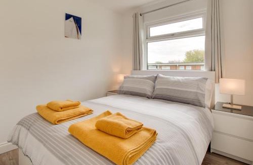 Dartmouth House | 2 Bed in Norton oc-bcpoop