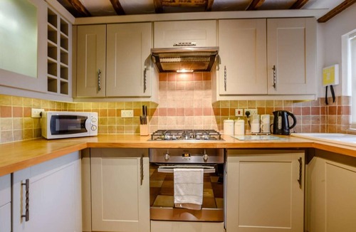 Pakefield Cottage | 2 Bed in Pakefield (oc-b27258)