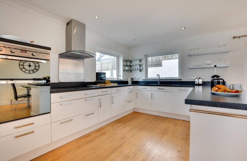 Porthleven Cottage | 2 Bed in Porthleven (oc-p00866)