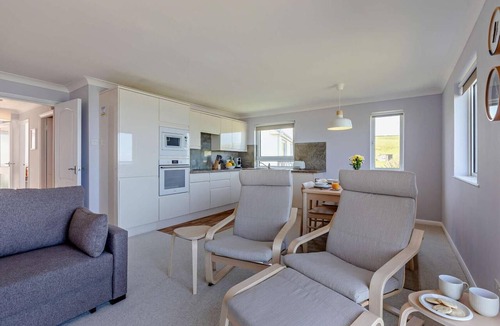 Putsborough Apartment | 2 Bed in Putsborough (oc-f27451)