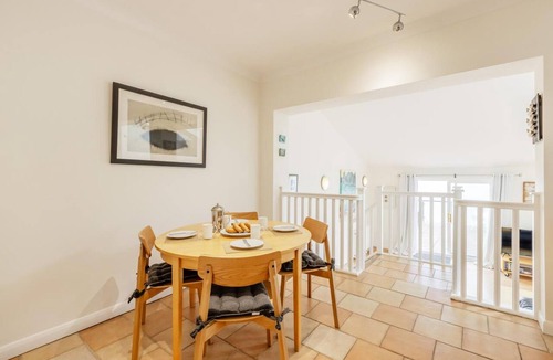 Putsborough Apartment | 2 Bed in Putsborough (oc-s40237)