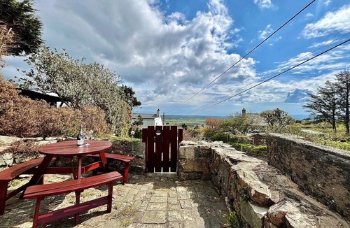 Llithfaen Cottage | 2 Bed in Pwllheli (oc-92561)